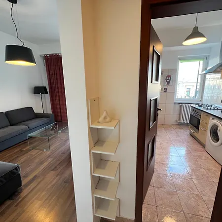 Lazynest - Cozy Apt Near Coltea Hospital Old Town Apartment Bucharest