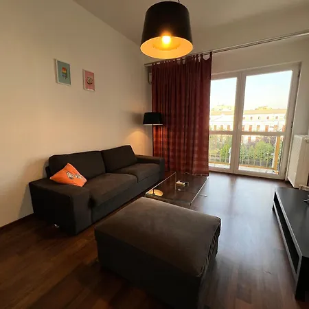 Lazynest - Cozy Apt Near Coltea Hospital Old Town * Bucharest